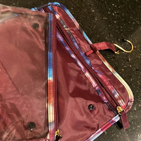 Travel Toiletry/Makeup Bag - Picture 10 of 13